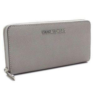 Michael Kors Grey Wallet!